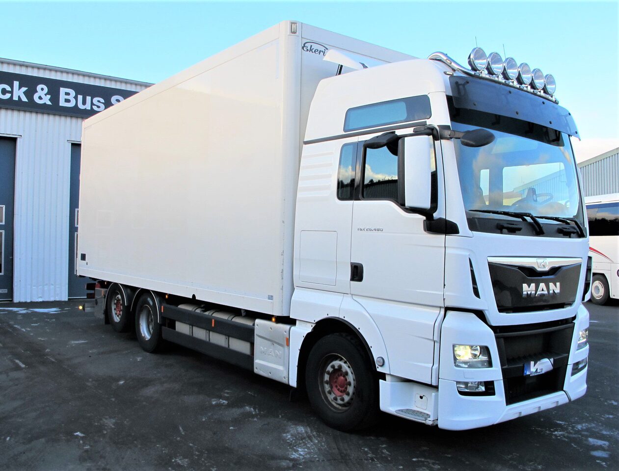 MAN TGX 26.480 6×2-4 Skåp/Fjärr - Box truck: picture 4 MAN TGX 26.480 6×2-4 Skåp/Fjärr - Box truck: picture 4