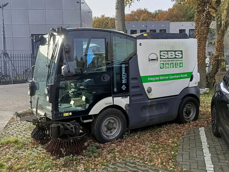 Mathieu MC210 Azura MC210 - Road sweeper: picture 3 Mathieu MC210 Azura MC210 - Road sweeper: picture 3