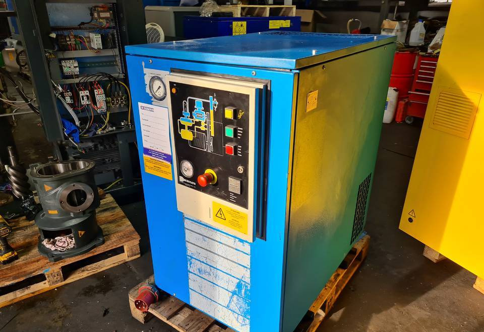 Kompresor śrubowy AIRPRESS, CECCATO 15 kw - Air compressor: picture 4 Kompresor śrubowy AIRPRESS, CECCATO 15 kw - Air compressor: picture 4