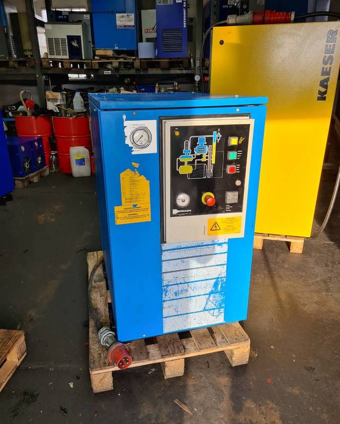 Kompresor śrubowy AIRPRESS, CECCATO 15 kw - Air compressor: picture 3 Kompresor śrubowy AIRPRESS, CECCATO 15 kw - Air compressor: picture 3