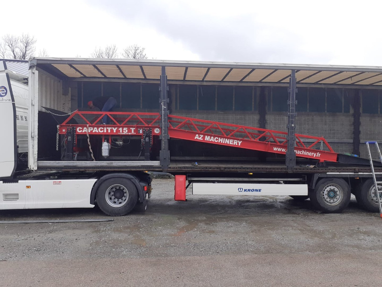 New Loading ramp Loading Ramp with with electric tilting bridge -  AZ RAMP - STAR- 20T-ZR-E. 20 ton capacity: picture 10