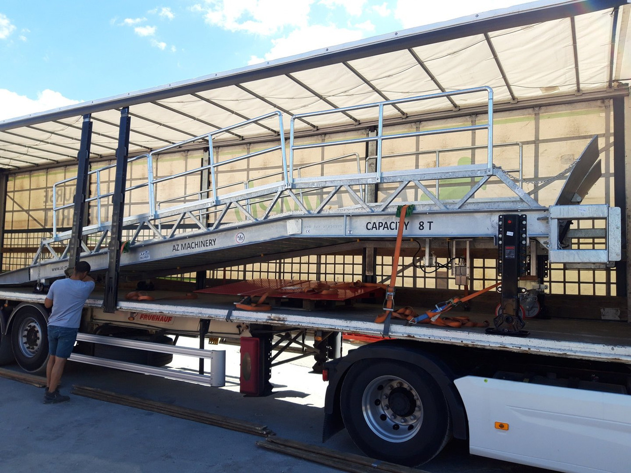 New Loading ramp Loading Ramp with with hydraulic tilting bridge -  AZ RAMP - STAR- 8T FULL GALVA: picture 15