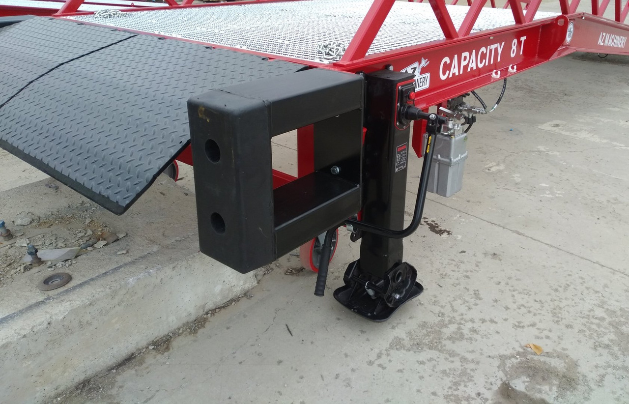 Loading Ramp with with hydraulic tilting bridge - AZ RAMP - STAR- 8T-ZR. 8 ton capacity - Loading ramp: picture 4 Loading Ramp with with hydraulic tilting bridge - AZ RAMP - STAR- 8T-ZR. 8 ton capacity - Loading ramp: picture 4
