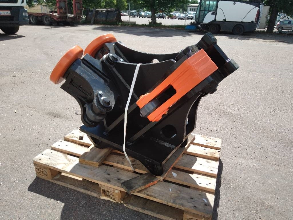 Tarfin RKH-V4 Rail handling device S60 - Construction equipment: picture 2 Tarfin RKH-V4 Rail handling device S60 - Construction equipment: picture 2