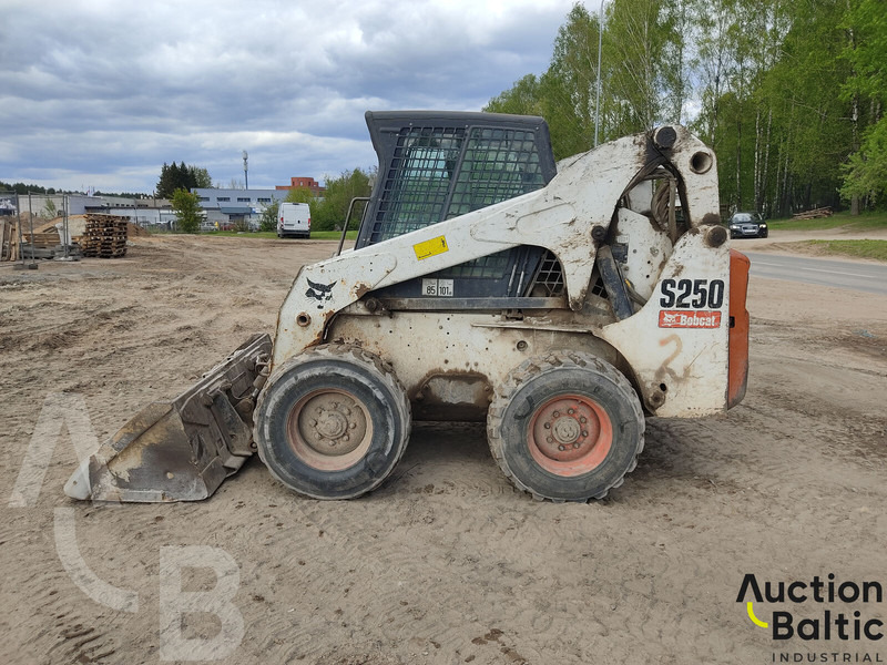 Bobcat S 250 - Skid steer loader: picture 3 Bobcat S 250 - Skid steer loader: picture 3