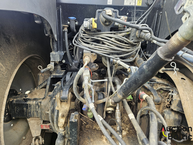 Lease a Case IH Puma 150 Case IH Puma 150: picture 18 Lease a Case IH Puma 150 Case IH Puma 150: picture 18