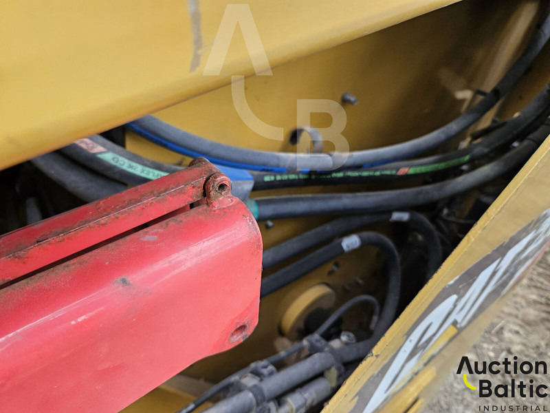 Skid steer loader Caterpillar 236 D: picture 12
