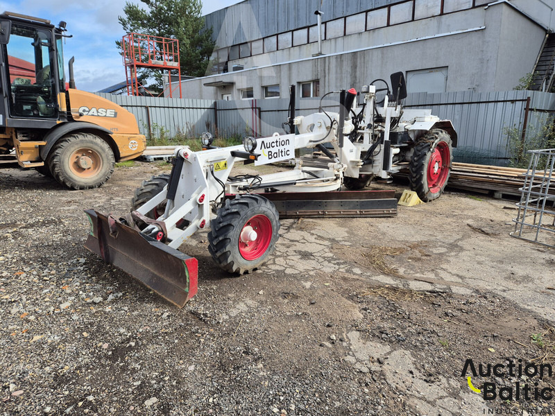 Ei Attachments 09.NH.2750 - Grader: picture 1 Ei Attachments 09.NH.2750 - Grader: picture 1