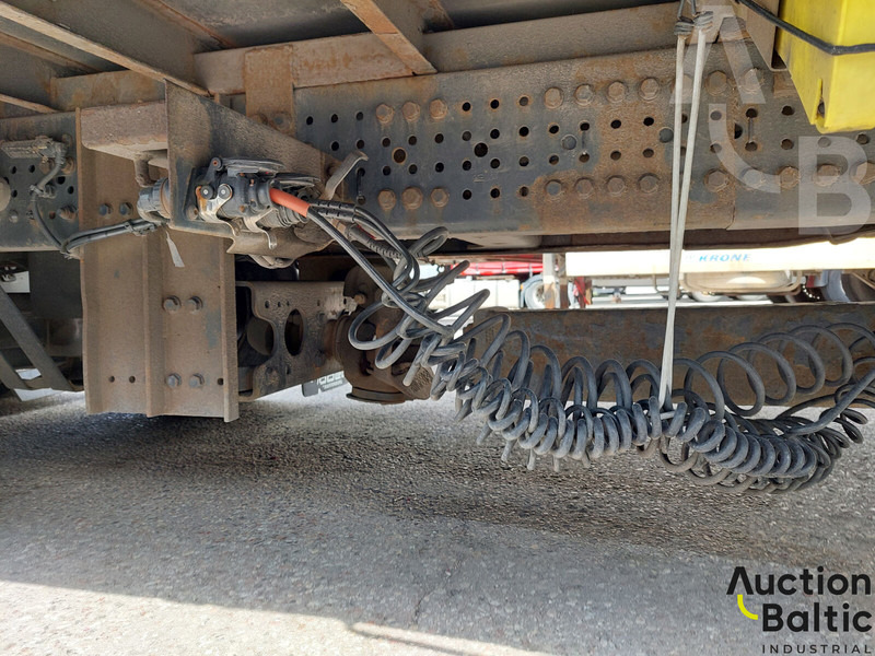 Curtainsider truck Mercedes-Benz Actros: picture 13