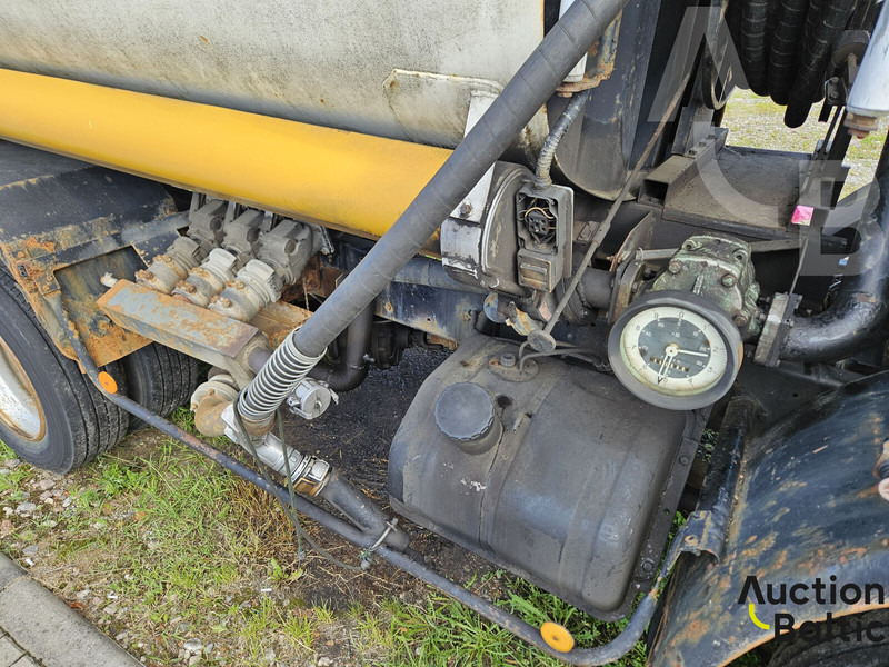 Tank truck Renault Midliner S 150: picture 16