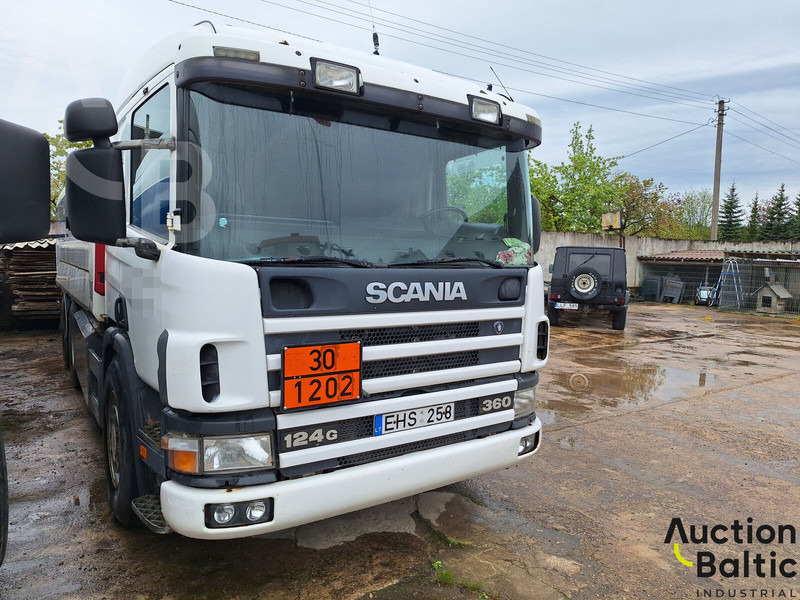 Scania P 124 - Tank truck: picture 2 Scania P 124 - Tank truck: picture 2