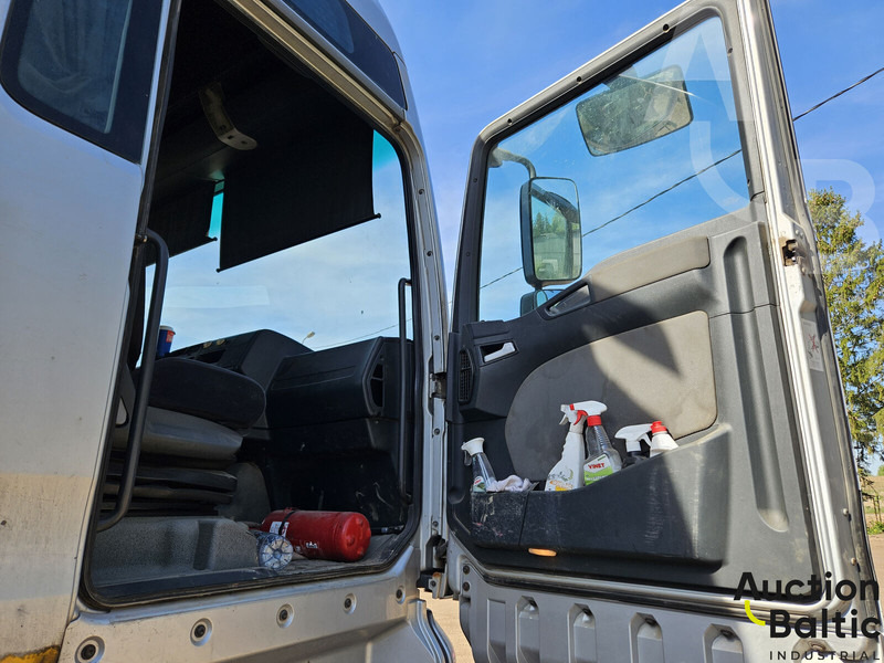 MAN TGA18.430 - Tractor unit: picture 5 MAN TGA18.430 - Tractor unit: picture 5