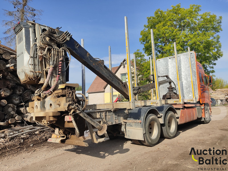 Volvo FH16 - Timber truck, Crane truck: picture 3 Volvo FH16 - Timber truck, Crane truck: picture 3