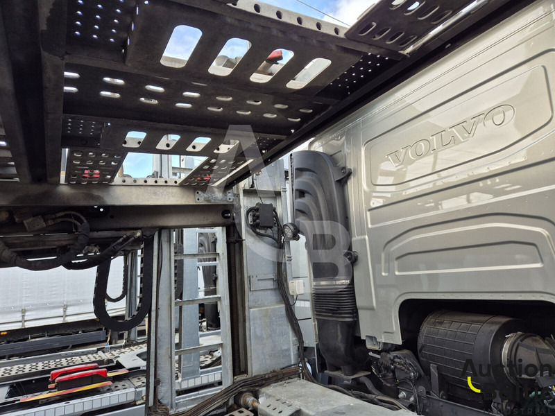 Autotransporter truck Volvo FM500: picture 15 Autotransporter truck Volvo FM500: picture 15