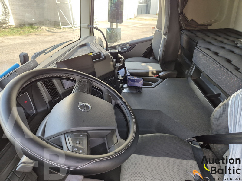 Autotransporter truck Volvo FM500: picture 6 Autotransporter truck Volvo FM500: picture 6