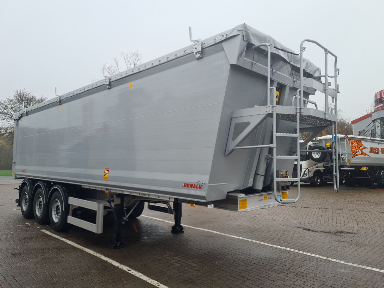 Benalu Bulkliner S 95 Schlammdicht 50 m³ - Tipper semi-trailer: picture 2 Benalu Bulkliner S 95 Schlammdicht 50 m³ - Tipper semi-trailer: picture 2