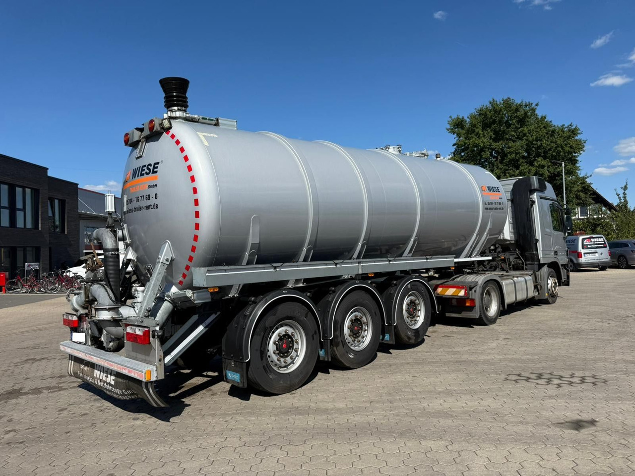 D-TEC Gülletankauflieger 30m³ Lenkachse - Tank semi-trailer: picture 2 D-TEC Gülletankauflieger 30m³ Lenkachse - Tank semi-trailer: picture 2