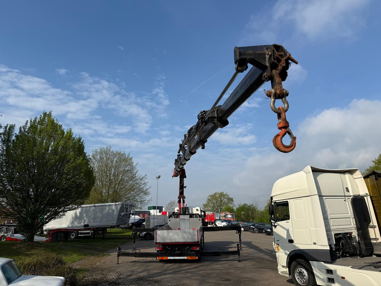 MAN 35.520 8x4 mit Kran Fassi F800 RA2.28 - Crane truck: picture 4 MAN 35.520 8x4 mit Kran Fassi F800 RA2.28 - Crane truck: picture 4