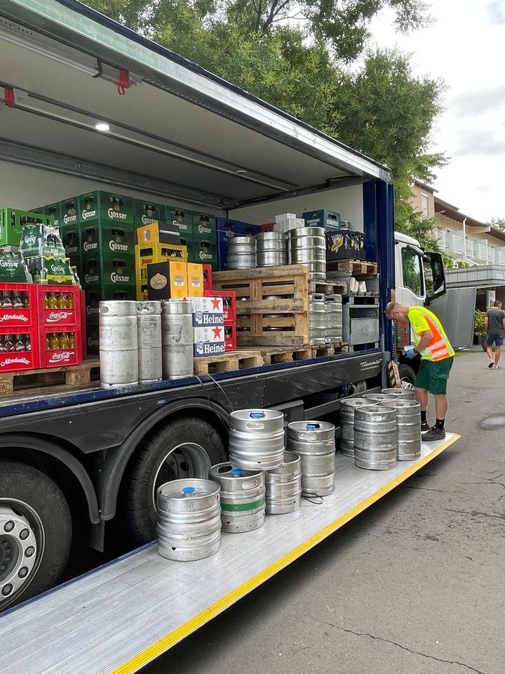 MAN TGM 26.320 6x2/4 Getränkefahrzeug Wingliner LBW - Box truck: picture 4 MAN TGM 26.320 6x2/4 Getränkefahrzeug Wingliner LBW - Box truck: picture 4