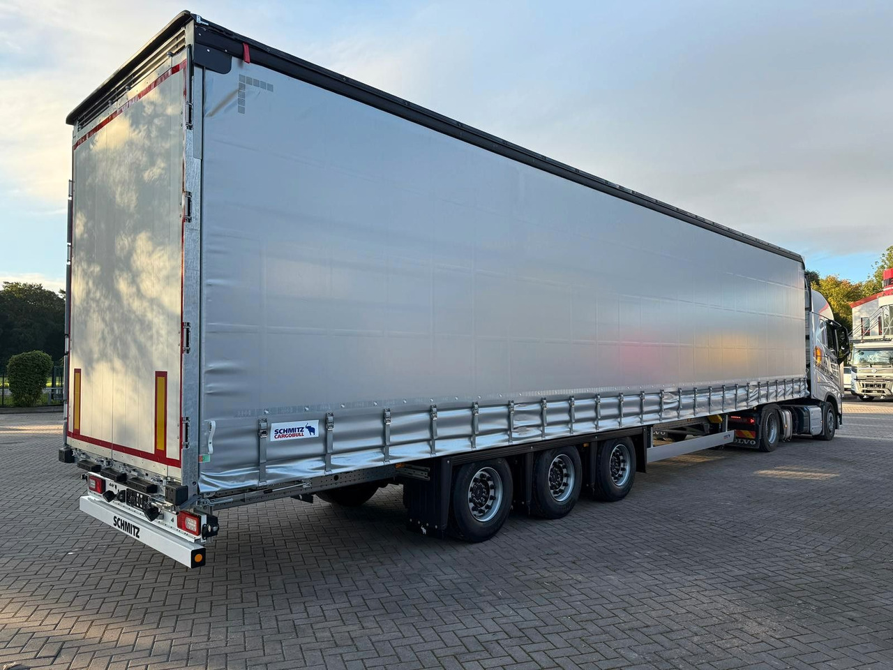 Schmitz Cargobull SCS 24/L - Sofort Verfügbar - Curtainsider semi-trailer: picture 2 Schmitz Cargobull SCS 24/L - Sofort Verfügbar - Curtainsider semi-trailer: picture 2
