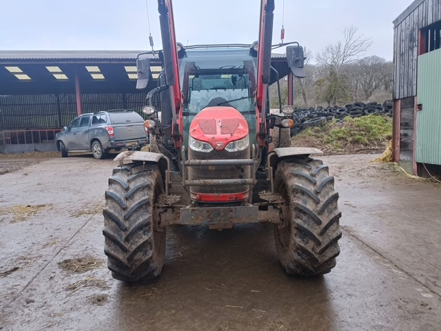 Farm tractor MASSEY FERGUSON 5711M: picture 6 Farm tractor MASSEY FERGUSON 5711M: picture 6