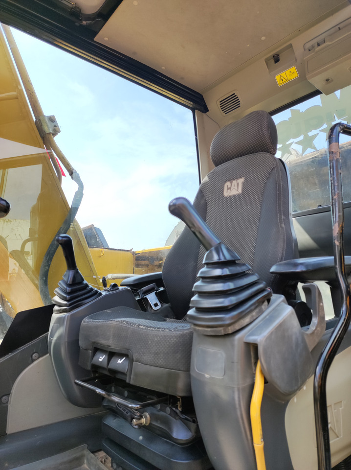 CATERPILLAR 313D - Crawler excavator: picture 5 CATERPILLAR 313D - Crawler excavator: picture 5