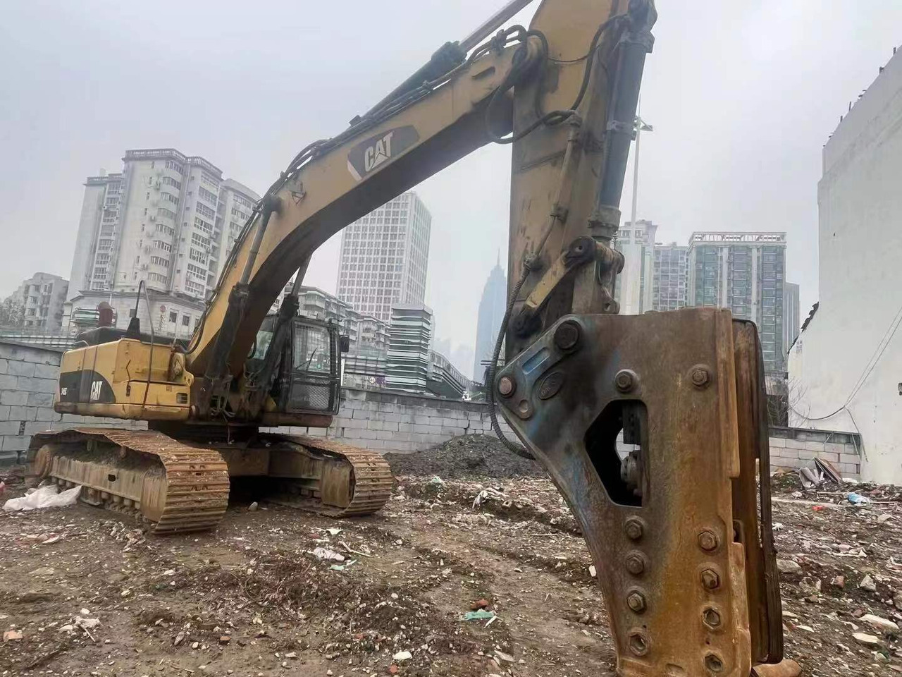 CATERPILLAR 345B - Crawler excavator: picture 2 CATERPILLAR 345B - Crawler excavator: picture 2