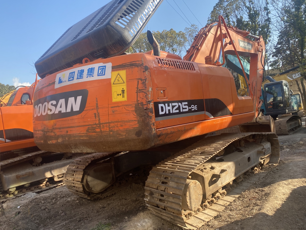DOOSAN DH215-9E - Crawler excavator: picture 3 DOOSAN DH215-9E - Crawler excavator: picture 3
