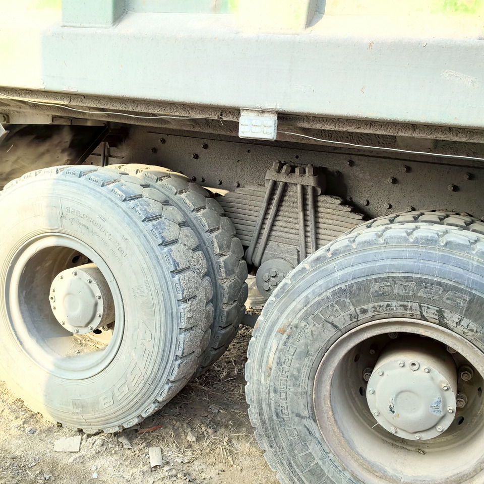 FAW China 8x4 430hp-Green Tipper - Tipper: picture 5 FAW China 8x4 430hp-Green Tipper - Tipper: picture 5