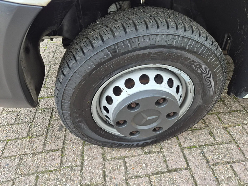 Box van Mercedes-Benz Sprinter 513 CDI Koffer 21kub 130 pk Euro 5B GVW 3500 KG: picture 13