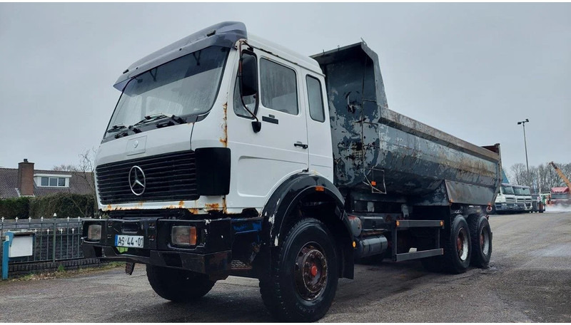 Mercedes-Benz SK 2635 2235 6x4 KIPPER STEEL SPRING MANUAL GEARBOX - Tipper: picture 1 Mercedes-Benz SK 2635 2235 6x4 KIPPER STEEL SPRING MANUAL GEARBOX - Tipper: picture 1