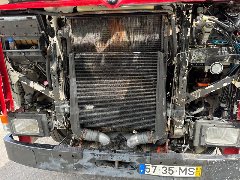 Scania R113-360 FULL STEEL SUSPENSION MECHANIC FUEL PUMP - Tractor unit: picture 3 Scania R113-360 FULL STEEL SUSPENSION MECHANIC FUEL PUMP - Tractor unit: picture 3
