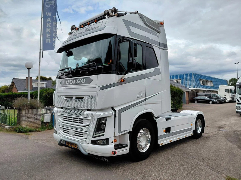 Volvo FH 540 SHOWTRUCK Full options Holland truck DUAL clutch performence edition - Tractor unit: picture 1 Volvo FH 540 SHOWTRUCK Full options Holland truck DUAL clutch performence edition - Tractor unit: picture 1