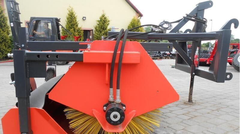 Metal-technik Sweeper/ Zamiatarka 2,4*M - Broom for Municipal/ Special vehicle: picture 3 Metal-technik Sweeper/ Zamiatarka 2,4*M - Broom for Municipal/ Special vehicle: picture 3