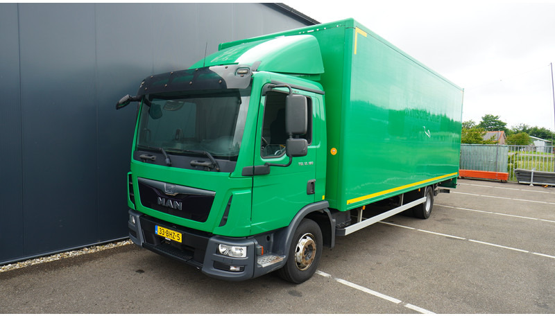 MAN TGL12.180 4X2 CLOSED BOX - Box truck: picture 2 MAN TGL12.180 4X2 CLOSED BOX - Box truck: picture 2