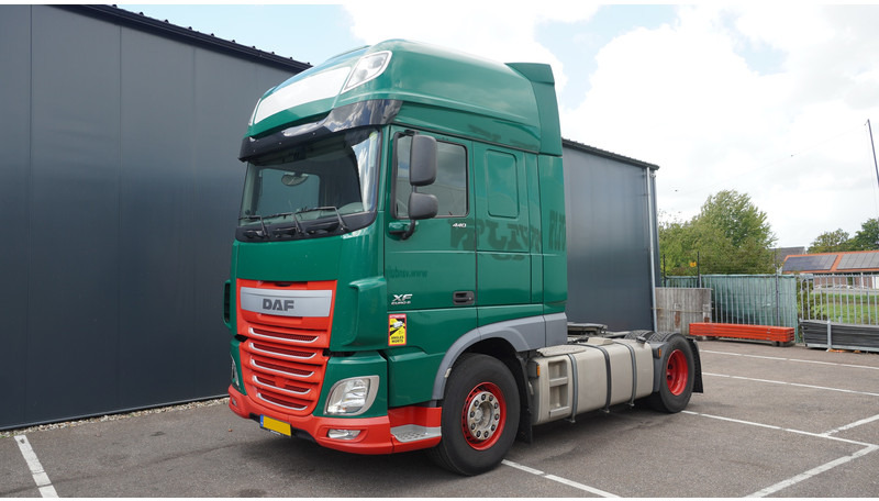 DAF XF 440 SSC EURO 6 823.000 KM - Tractor unit: picture 3 DAF XF 440 SSC EURO 6 823.000 KM - Tractor unit: picture 3