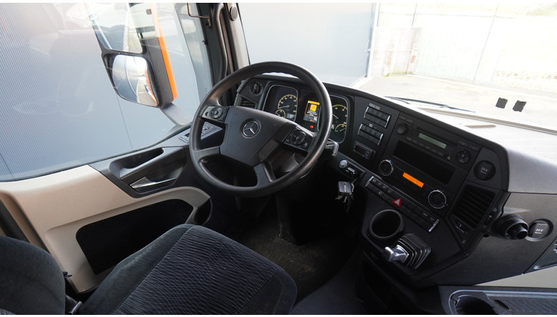 Mercedes-Benz ACTROS 1942 EURO 6 830.000KM - Tractor unit: picture 5 Mercedes-Benz ACTROS 1942 EURO 6 830.000KM - Tractor unit: picture 5