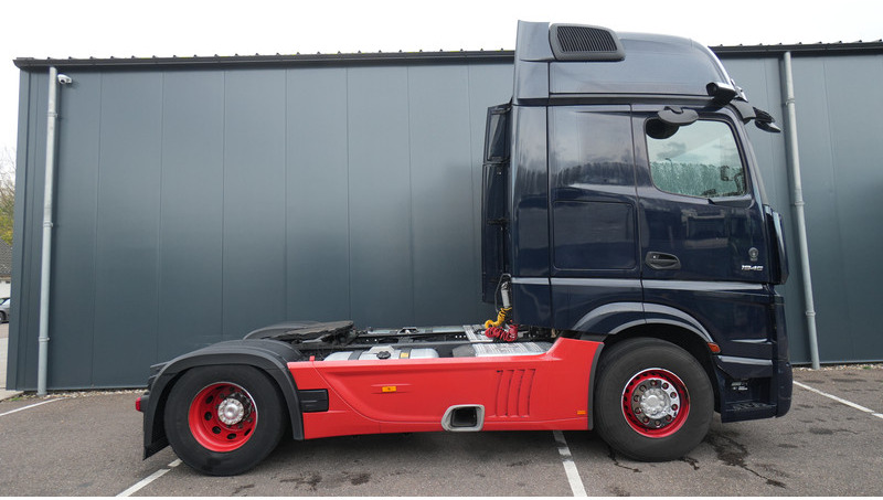 Mercedes-Benz ACTROS 1945 GIGASPACE 713.000KM - Tractor unit: picture 2 Mercedes-Benz ACTROS 1945 GIGASPACE 713.000KM - Tractor unit: picture 2