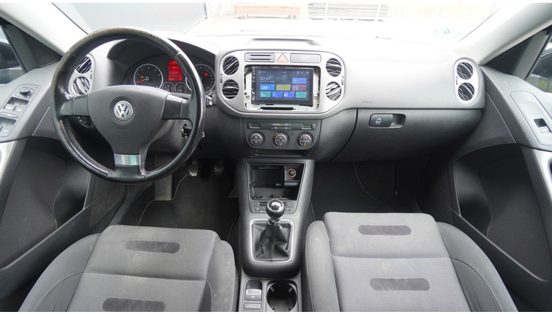 Volkswagen Tiguan 1.4TSI SPORT & STYLE 4MOTION - Minibus, Passenger van: picture 5 Volkswagen Tiguan 1.4TSI SPORT & STYLE 4MOTION - Minibus, Passenger van: picture 5