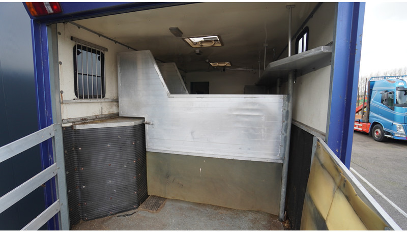 Horse truck Volvo FL 6-9 HORSE TRANSPORT 341.000KM MANUAL GEARBOX: picture 9