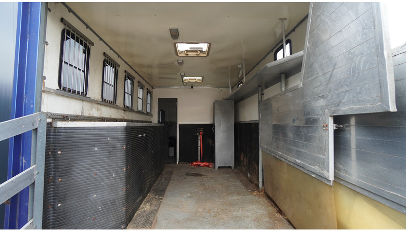 Horse truck Volvo FL 6-9 HORSE TRANSPORT 341.000KM MANUAL GEARBOX: picture 7