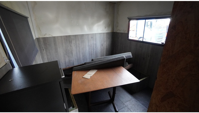 Horse truck Volvo FL 6-9 HORSE TRANSPORT 341.000KM MANUAL GEARBOX: picture 8