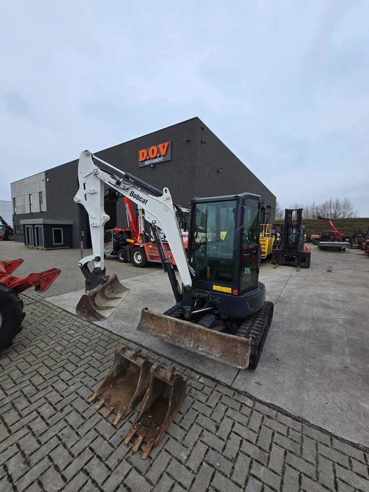 Bobcat E27Z - Mini excavator: picture 1 Bobcat E27Z - Mini excavator: picture 1