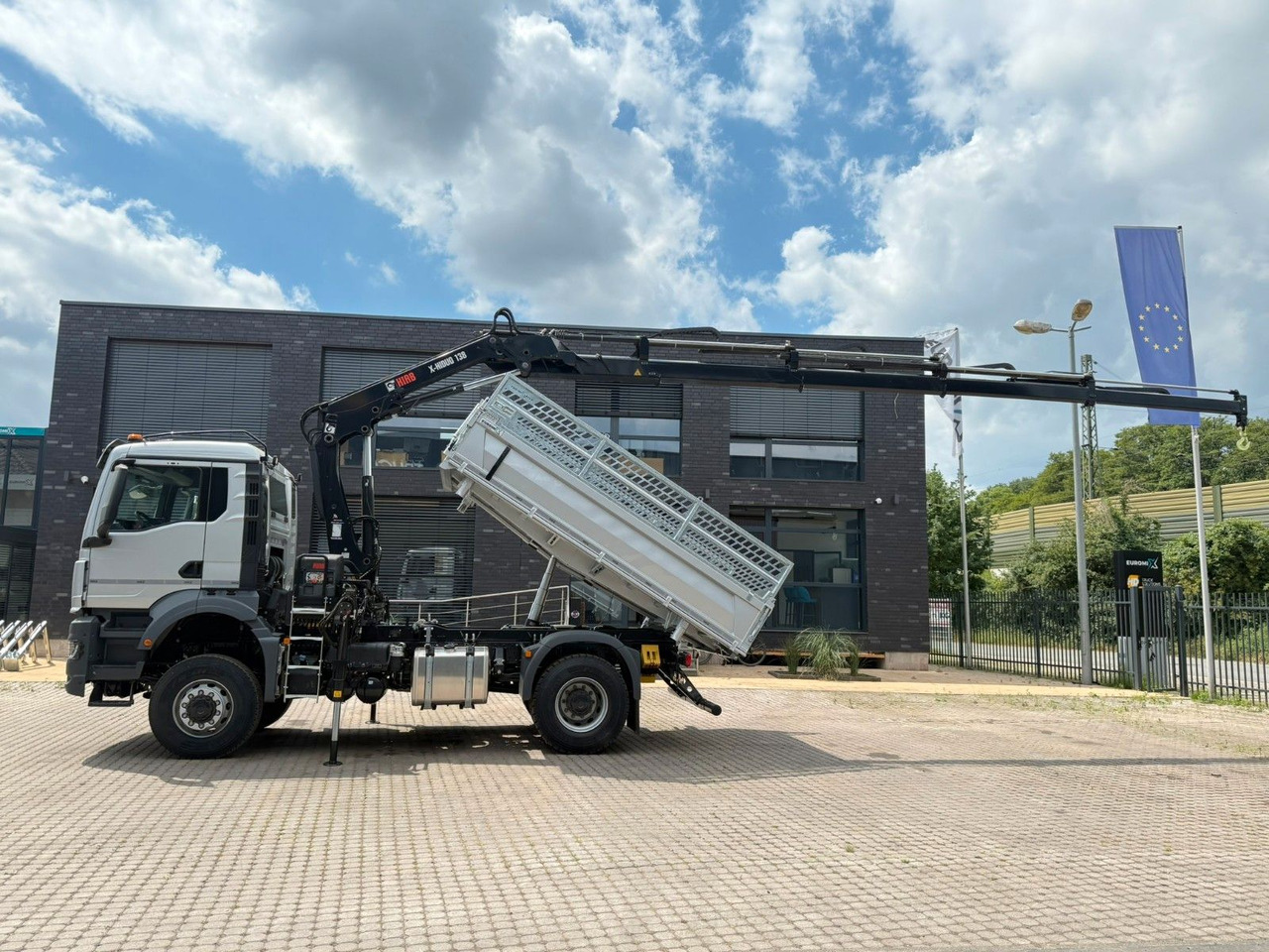 MAN TGS 18.400 TG3 4x4 Euro6e Hiab X-HiDuo 138DS-4 - Tipper, Crane truck: picture 4 MAN TGS 18.400 TG3 4x4 Euro6e Hiab X-HiDuo 138DS-4 - Tipper, Crane truck: picture 4