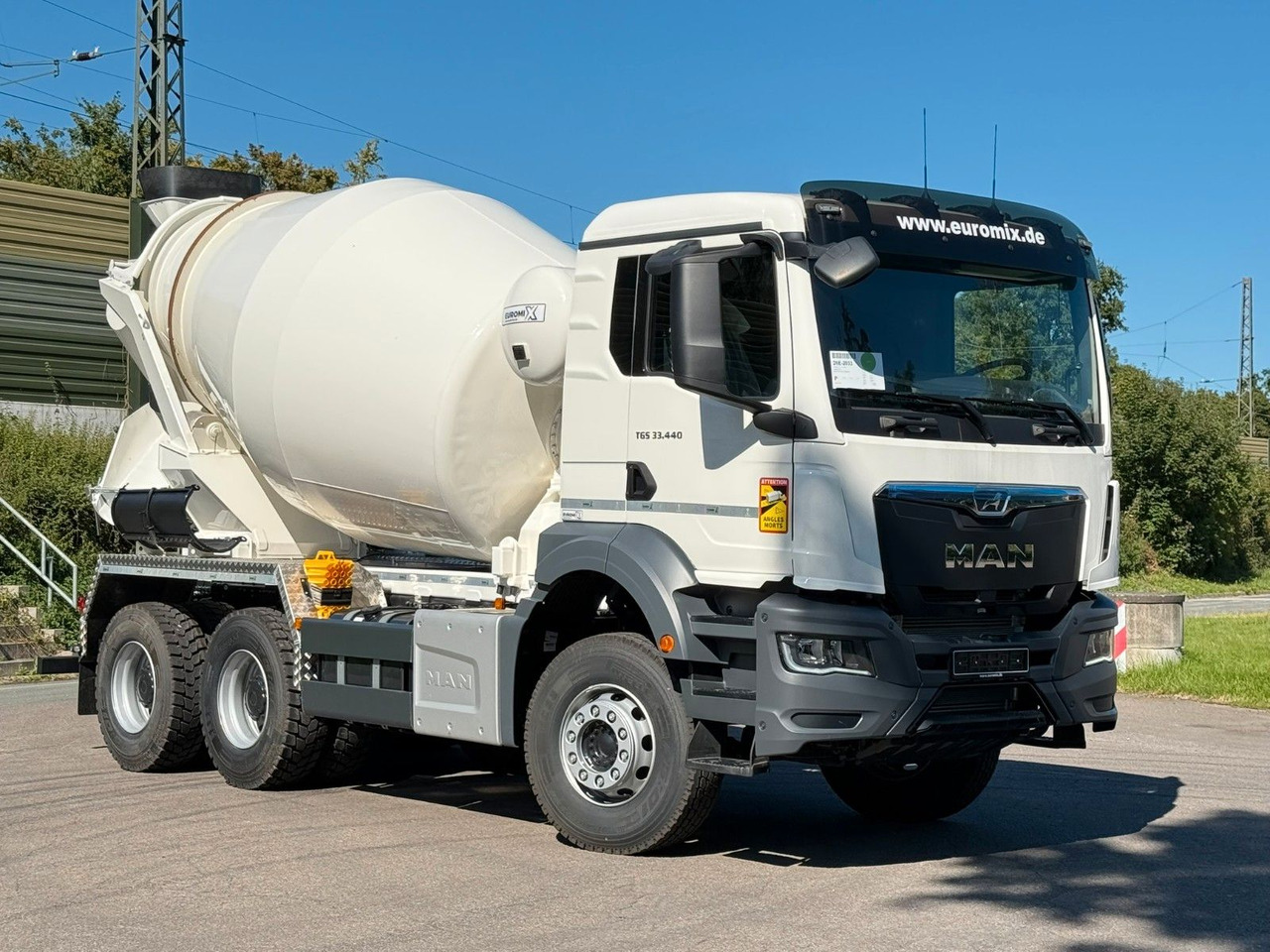 MAN TGS 33.440 / 6X4 Euro6e Euromix MTP EM 7 L - Concrete mixer truck: picture 1 MAN TGS 33.440 / 6X4 Euro6e Euromix MTP EM 7 L - Concrete mixer truck: picture 1