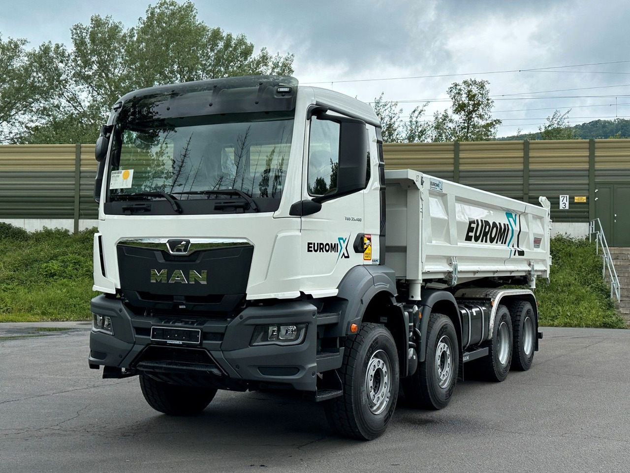 MAN TGS 35.480 8x4 EuromixMTP 2-Seiten-Kipper - Tipper: picture 3 MAN TGS 35.480 8x4 EuromixMTP 2-Seiten-Kipper - Tipper: picture 3