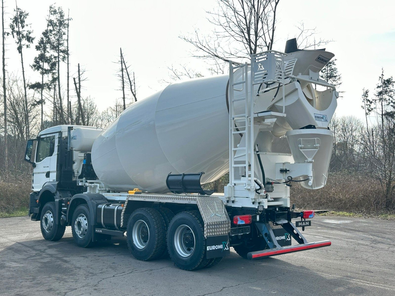 MAN TGS 41.480 8x4 /Euro6e Euromix EM 12 R MAN TGS 41.480 8x4 /Euro6e Euromix EM 12 R - Concrete mixer truck: picture 4 MAN TGS 41.480 8x4 /Euro6e Euromix EM 12 R MAN TGS 41.480 8x4 /Euro6e Euromix EM 12 R - Concrete mixer truck: picture 4