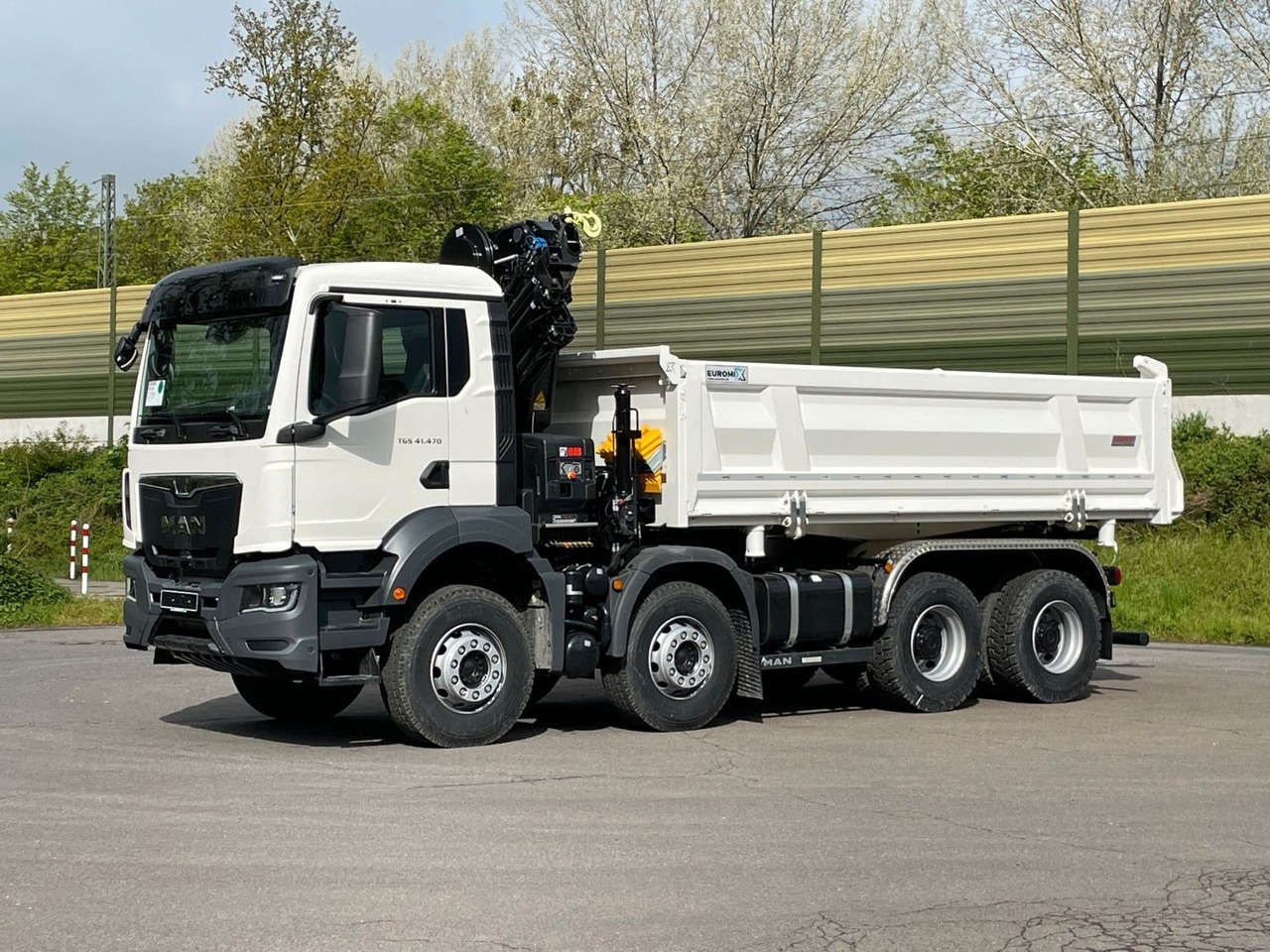 MAN TGS 41.480 8x4/Euro6e Euromix Kipper Hiab 228-6 - Tipper, Crane truck: picture 3 MAN TGS 41.480 8x4/Euro6e Euromix Kipper Hiab 228-6 - Tipper, Crane truck: picture 3