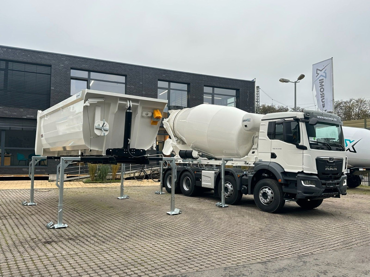 MAN TGS 41.480 8x4 WECHSELSYSTEM KIPPER+MISCHER - Concrete mixer truck: picture 1 MAN TGS 41.480 8x4 WECHSELSYSTEM KIPPER+MISCHER - Concrete mixer truck: picture 1
