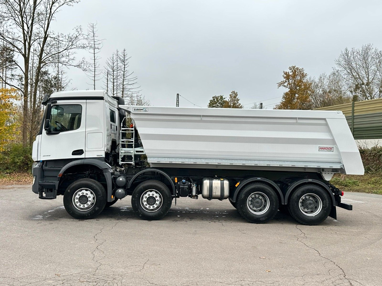 Mercedes-Benz AROCS 5 4145 8X4 E6e EuromixMTP 18m³ Kipper - Tipper: picture 4 Mercedes-Benz AROCS 5 4145 8X4 E6e EuromixMTP 18m³ Kipper - Tipper: picture 4